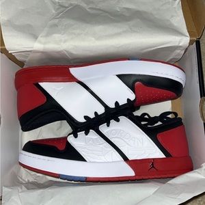 Jordan New Retro 1 Low Men’s Shoes